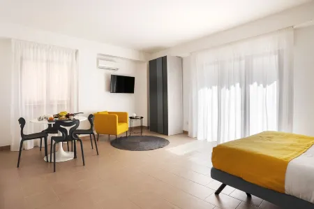 QUEEN APARTMENTS 2ND FLOOR Отели в г. Мазара-дель-Валло