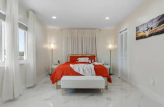 Cozy, Centric, Private & Spacious 1/1 Guest House w/ AC & WiFi in Miami Springs