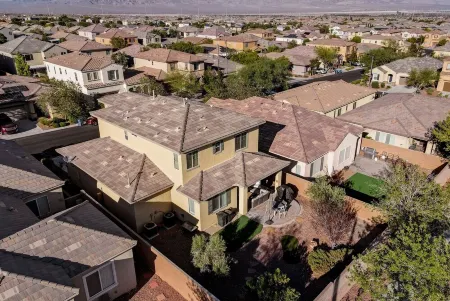 BMountain 4bd/2.5 b BBQ grill•Pet• Massage Chair Отели рядом с достопримечательностью «Парк Флойд Лам»