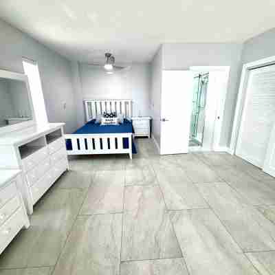 Turnkey Modern Studio in the Upper Keys – Stylish, Bright & Fully Equipped! Rooms