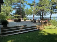 Waterfront Cottage | 1hr from Toronto