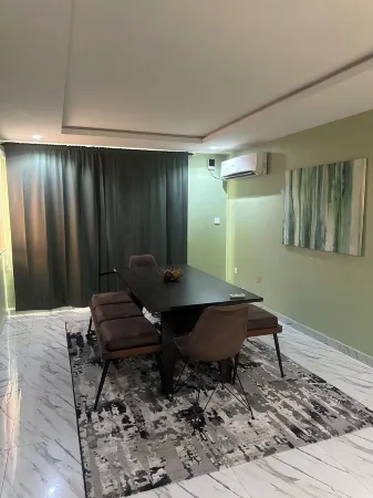 Live, Work,& Chill in style— Apartment in Central VI