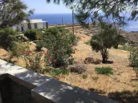 Villa with spectacular sea and island views Hoteles en Sifnos