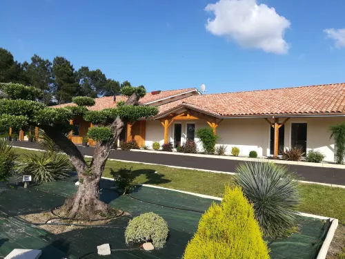 L'Hôtel du Lac Casteljaloux - ติดทะเล