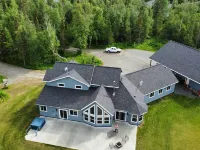 Mountain-View Retreat: Pond, Kayaks, Fire Pit, Hot Tub – Palmer, Alaska โรงแรมในเลซีเมาน์เทน