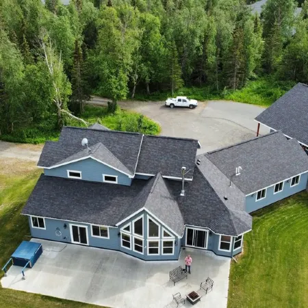 Mountain-View Retreat: Pond, Kayaks, Fire Pit, Hot Tub – Palmer, Alaska