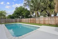 Outdoor Oasis Heated Pool, Hot Tub, Fire Pit, Tiki, Games - Pools