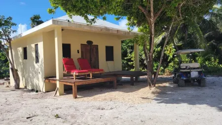 Let It GO Cottage 12 Miles North San Pedro