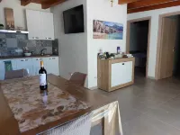 Casa Asprigna is located in Aspra, one of the most characteristic seaside villages.