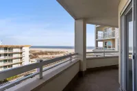 Beachfront Infinity Pool and Ocean Views - Gorgeous Coastal Retreat