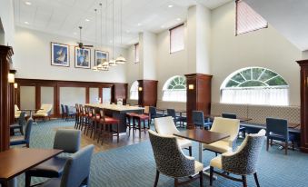 Hampton Inn & Suites Newport/Middletown