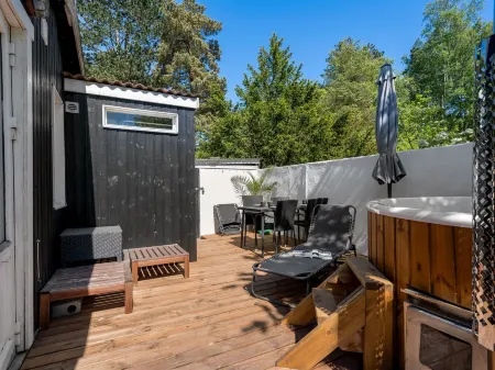 "Carly" - 100m from the Sea Отели в г. Гульборгсунн