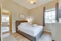 4 Mi to Riparian Preserve: Mesa Abode w/ Hot Tub - Homestays