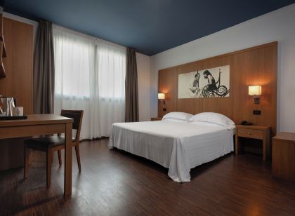 Romeo e Giulietta Residenze Check-in Presso Hotel Toscanini