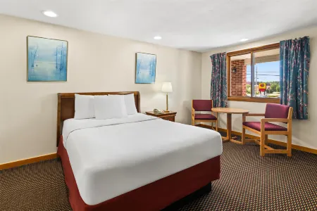 Americas Best Value Inn-Biddeford/Portland Отели рядом с достопримечательностью «suger»