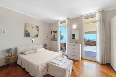 Welcome to your Seaside Home