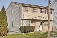 2 Mi to Dtwn Allentown Shops and Eats! Cozy Home - Bãi đậu xe