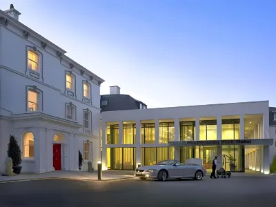 Rochestown Park Hotel & Leisure Centre Hotel a 
