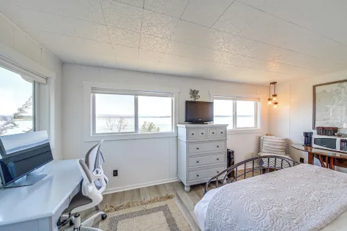 Mtn-view Camano Island Retreat Overlooking Beach - Beach