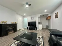 Cozy Upper-Level Retreat