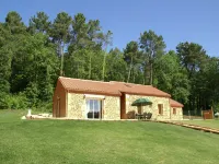 Blanquefort Nature Stay Hotels in Blanquefort-sur-Briolance