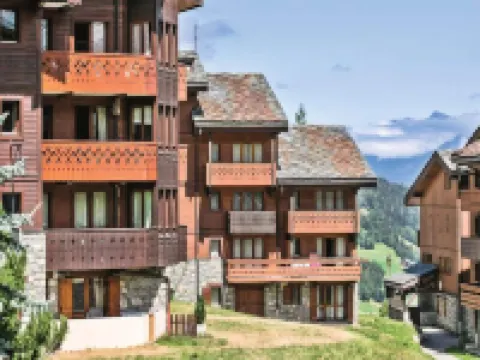 Chalet in Valmorel near Ski Lifts & Forest