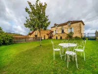 Rustic Retreat for Families Hotels in Loubejac