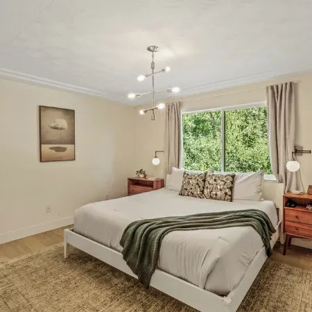 Family-Friendly and Fenced Yard - Great for Pets! Speakeasy – 15 Min to Downtown