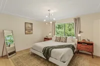 Family-Friendly and Fenced Yard - Great for Pets! Speakeasy – 15 Min to Downtown