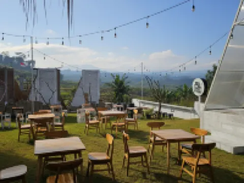 Crazy Steak Villa Resort & Spa Hotels in Junrejo