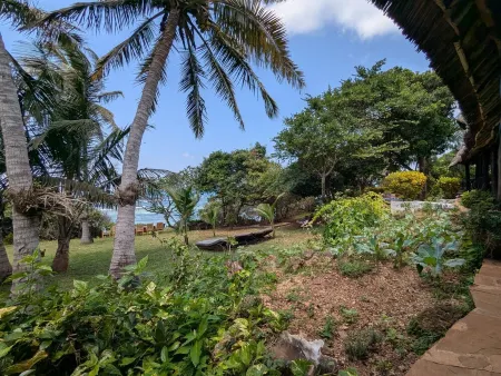 4-bedroom Sansuri Msambweni Beach House