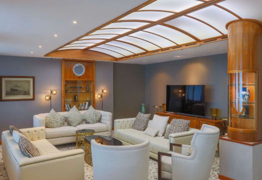 퀸 엘리자베스 2