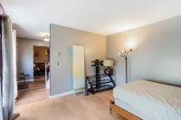 Wallkill 4BR Retreat Large Yard Pet Friendly Hotels in Shawangunk