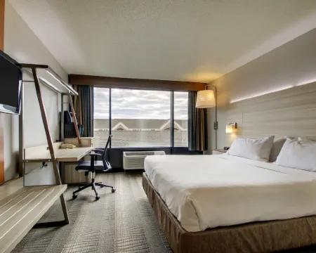 Holiday Inn Express MILWAUKEE N-BROWN DEER/MEQUON by IHG Hotels in Brown Deer