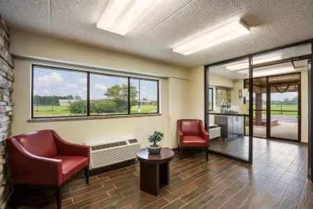 Red Roof Inn Saginaw - Frankenmuth Отели в г. Бриджпорт чартер Тауншип