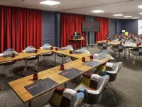 ibis London Luton Airport Hotels in Luton