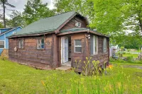 Rustic Caroga Lake Retreat Fish, Hike and Ski! - parking