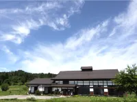 Shiguretei - parking