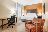 La Quinta Inn & Suites by Wyndham Boone University Hotels in New River