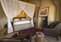 Impodimo Game Lodge Hotels in Zeerust