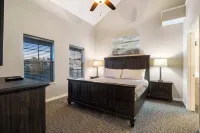 New Listing Ozark Views at Majestic - Perched on the Hills