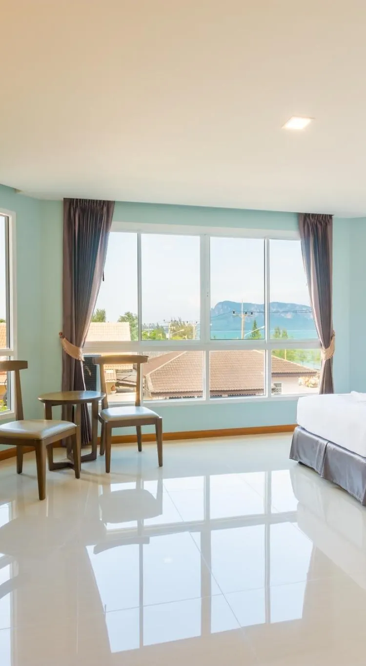 ห้องสุพีเรียร์สำหรับสามท่านพร้อมวิวทะเล
