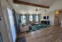 Cozy and Clean steps from the beach. Gulf views <3