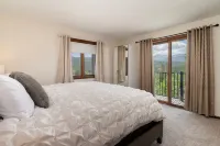 10 Min to Resort! Amazing Views & Sauna!