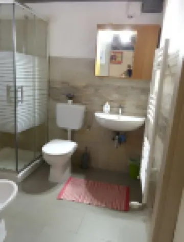 FeWo Luino Loft: Historic Charm, 100m to Lake & Swiss Gateway.