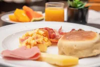 VIP Executive Azores Hotel - breakfast