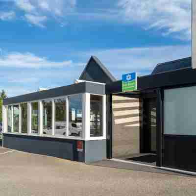 Sure Hotel by Best Western Dole Hotel Exterior