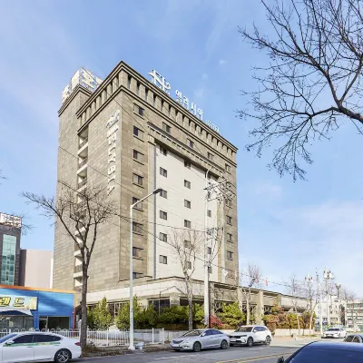 Elysia Hotel in Pyeongtaek Hotels near The West Sea Protection Hall