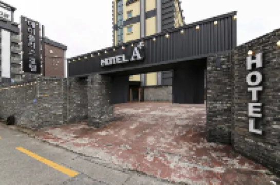 Hotel A Plus (A+) in Sanjeong-Dong, Jeonju โรงแรมใน