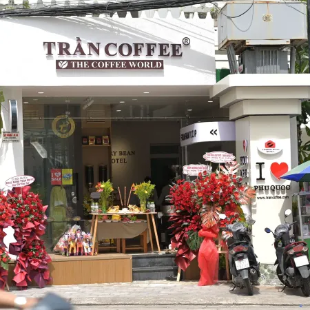 Cherry Bean Hotel Night Market Отели рядом с достопримечательностью «Пляж Лонг»